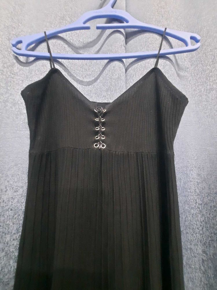 Cute Black Dress With Front Opening