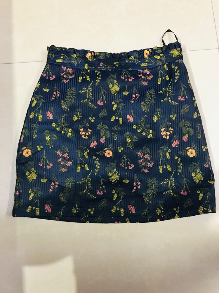 Primark Floral A-Line Mini Skirt – UK Size 10 / US