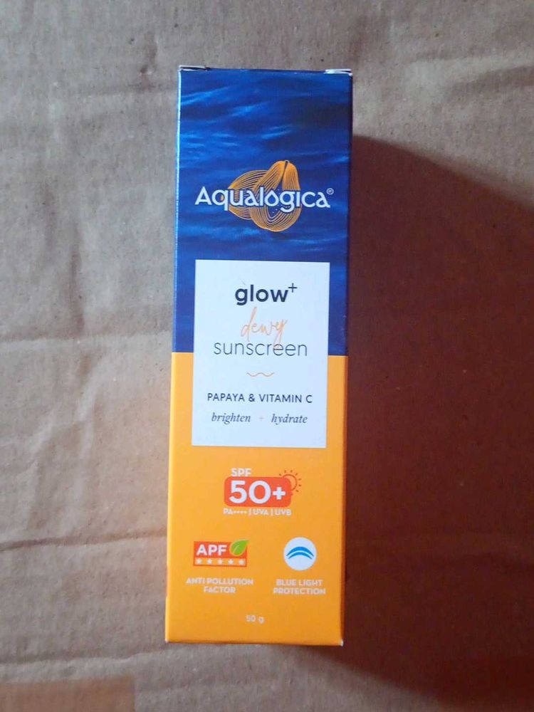 Aqualogica Glow+ Dewy Sunscreen