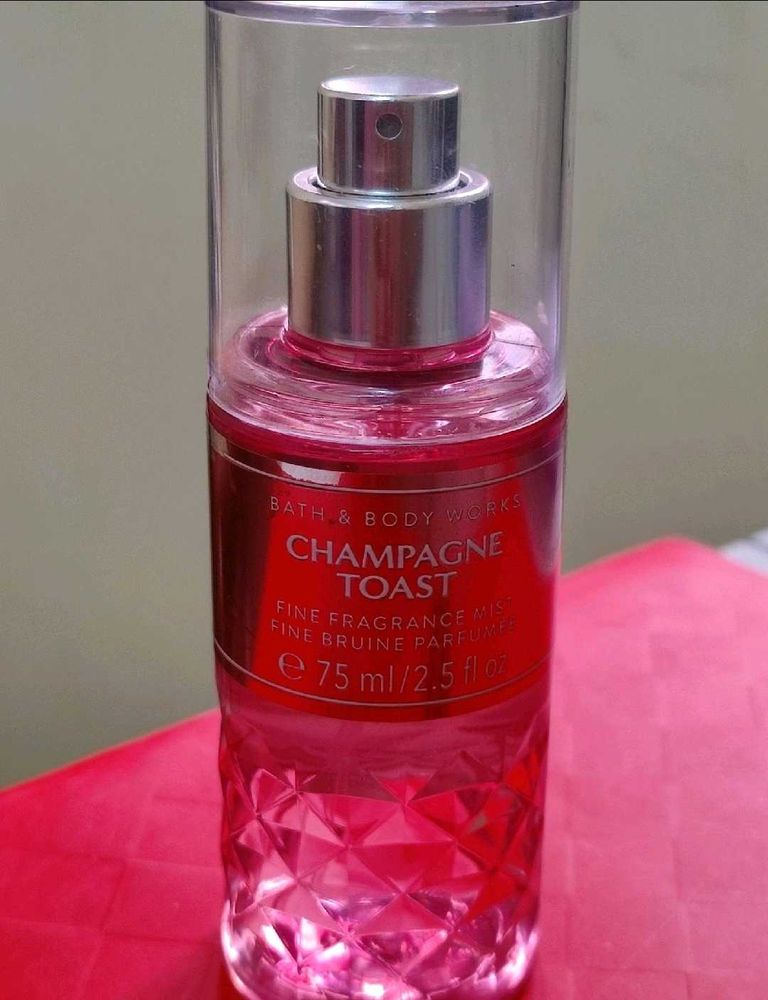 CHAMPAGNE TOAST BATH AND BODY WORKS