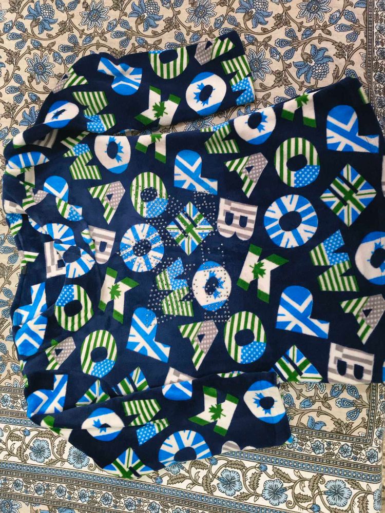 Beautiful Warm fleece top for 5-7 years girl