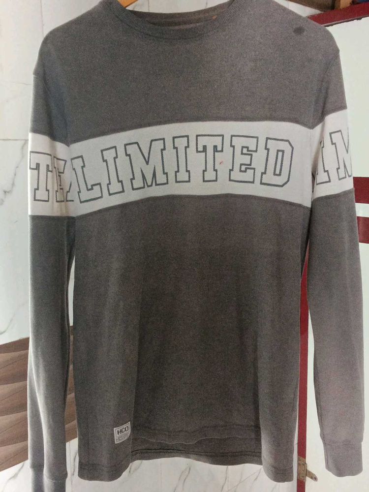 Gray Graphic Print T-Shirt