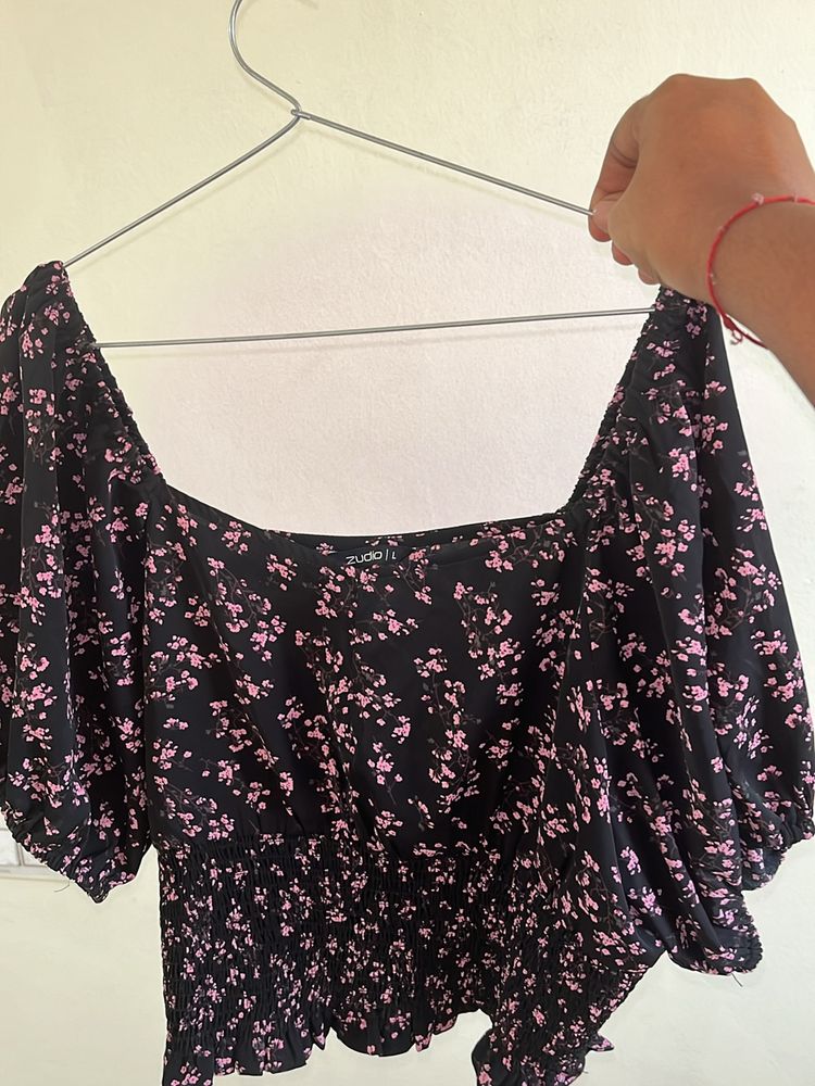 Zudio Stretchable Crop Top