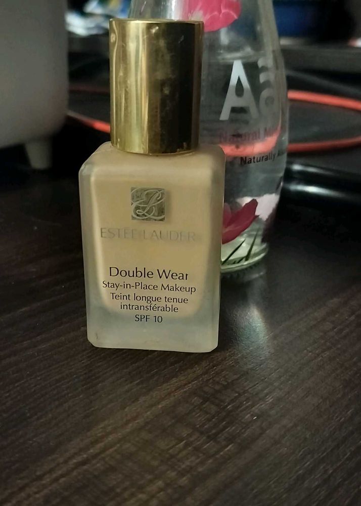Estee Lauder Double Wear Foundation