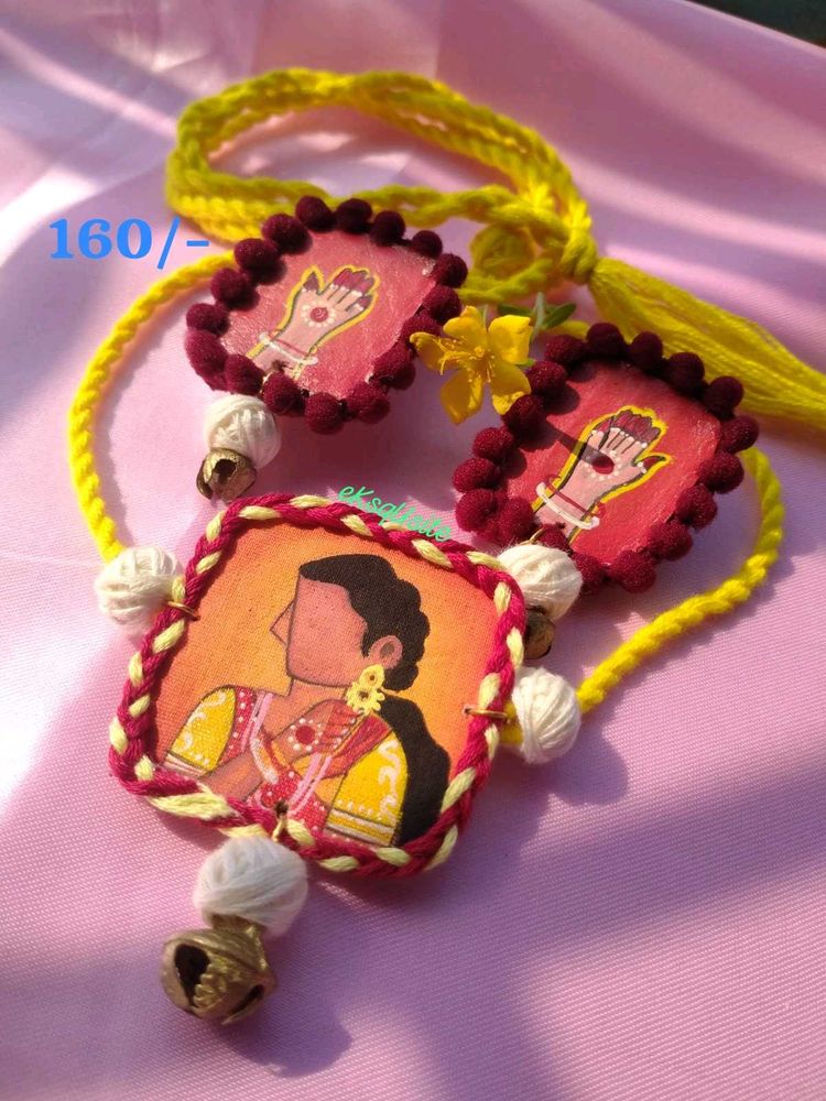 Neckpiece Yellow