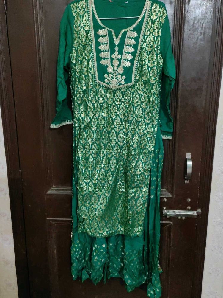 Green &amp; Gold Kurta Set