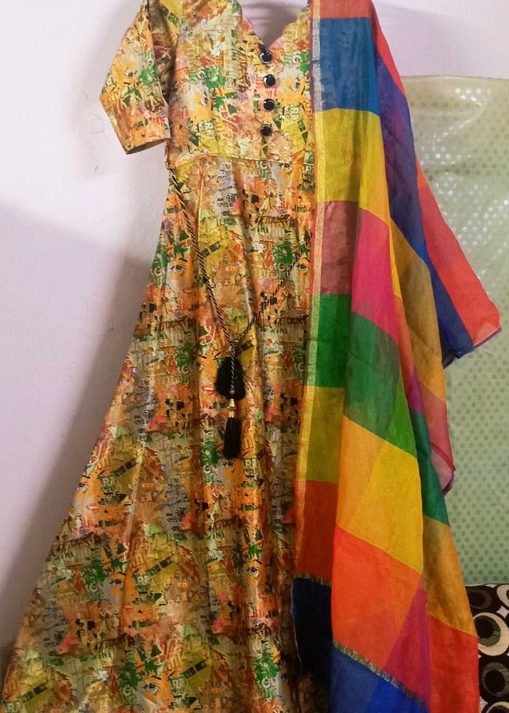 Lok Good Very Attractive Gown
