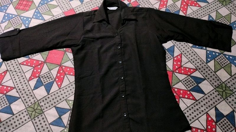 Women Brand New Black Shirt🖤