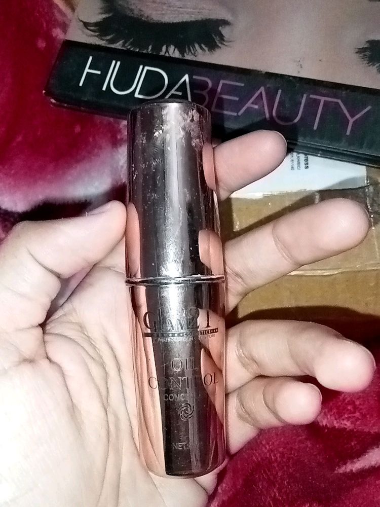 Glam 21 Oil Control Concealer