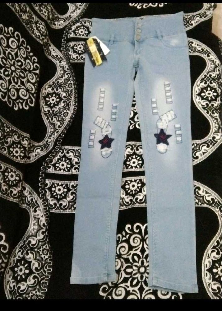 Star Patch High-Waisted Jeans