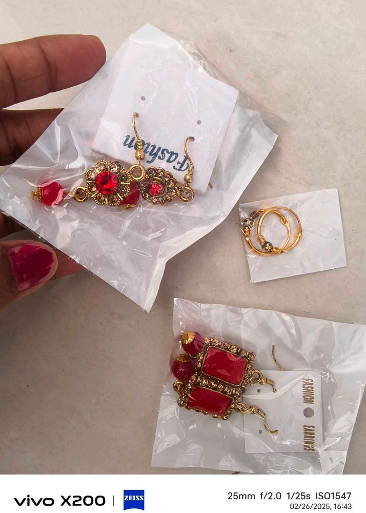 PACK OF 3 EARINGS RED HANGING &amp; 1 BALI