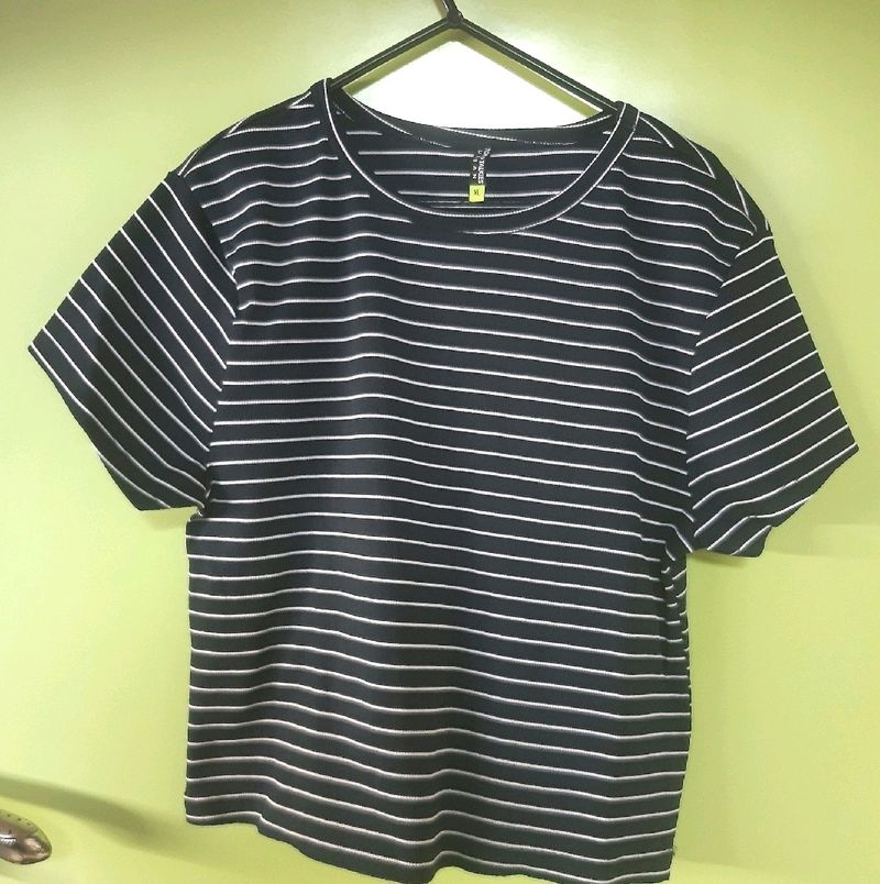 Women Stripes Top / Tee