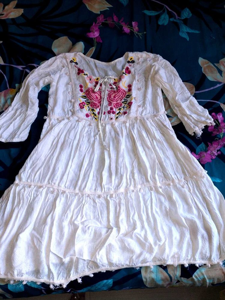 Embroidered Peasant Dress😍