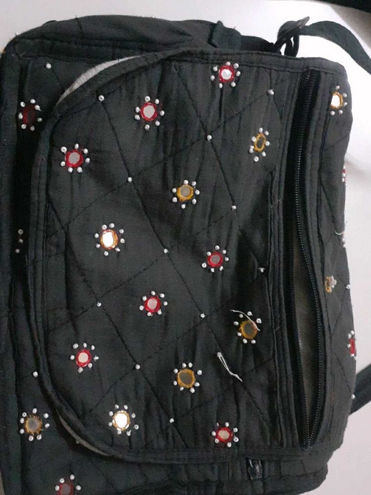 Black Mirror Work Sling Bag