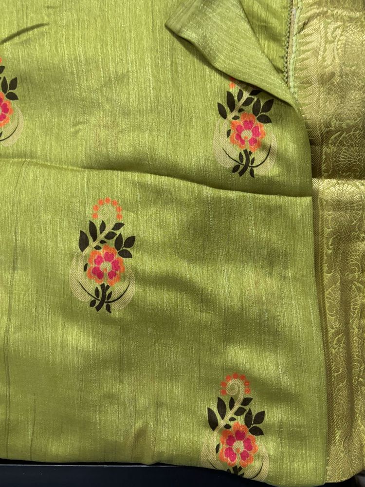 Floral Print Green Saree
