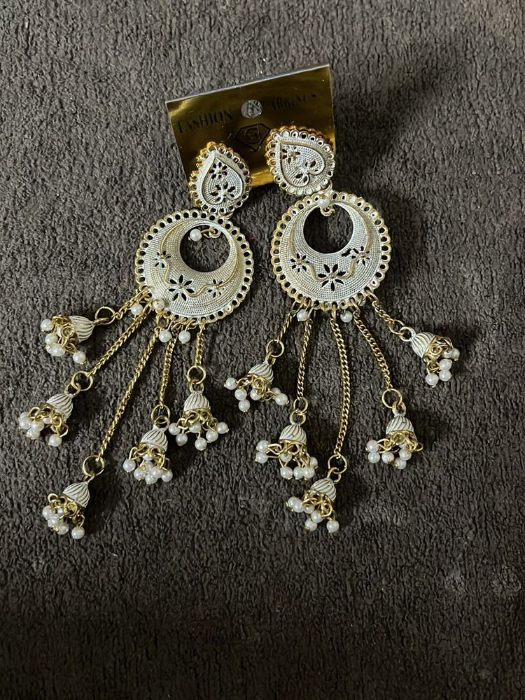 Elegant White Golden  Jhumka Earrings