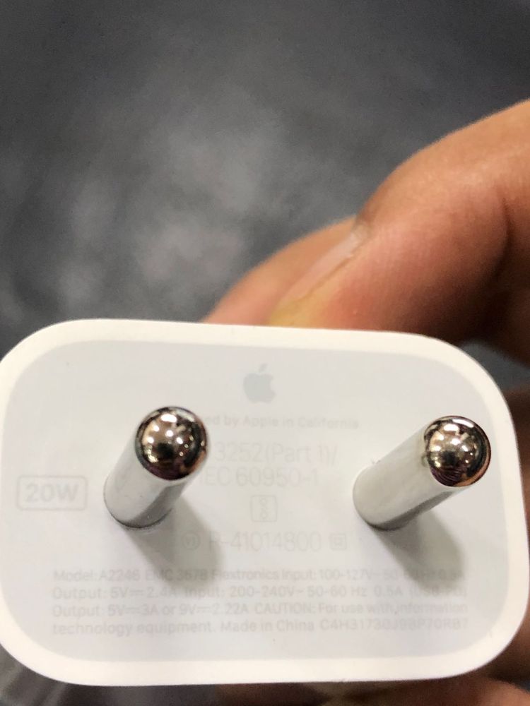 Apple 20W USB-C Power Adapter