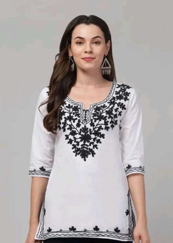 Elegant White Embroidered Kurta