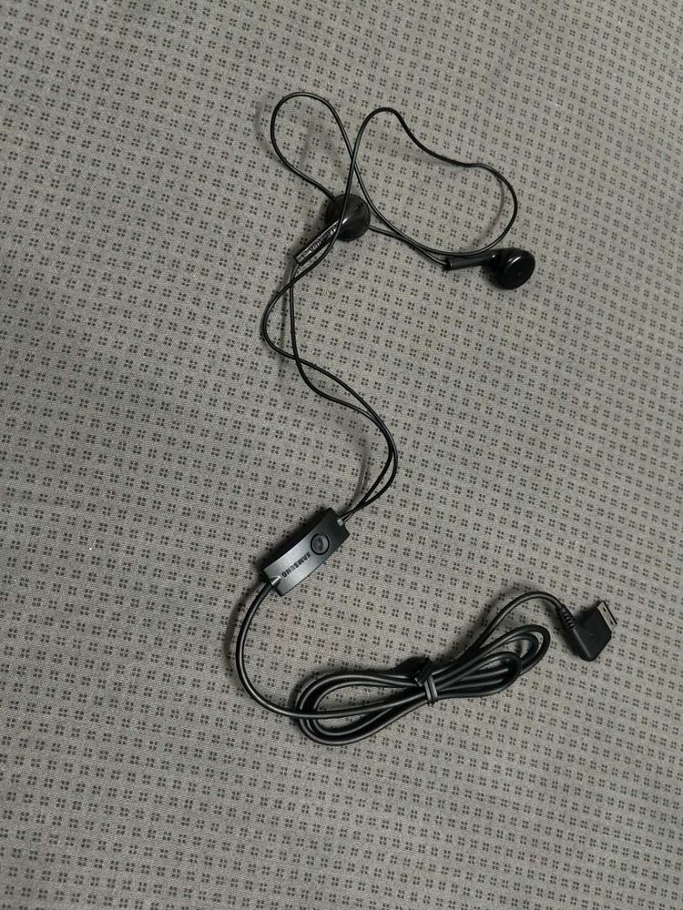 Samsung Wired Earphones