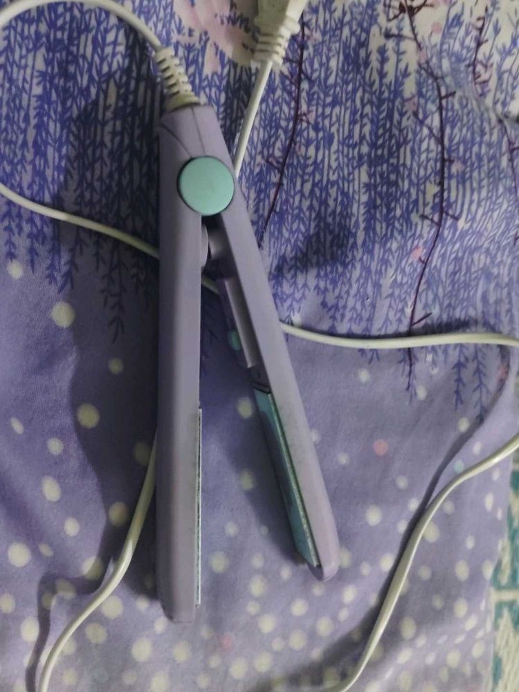 Mini Hair Straightener