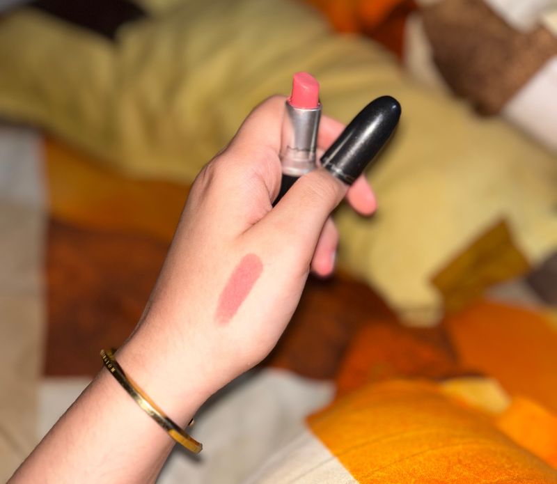 MAC: Runway Hit Retro Matte Lipstick
