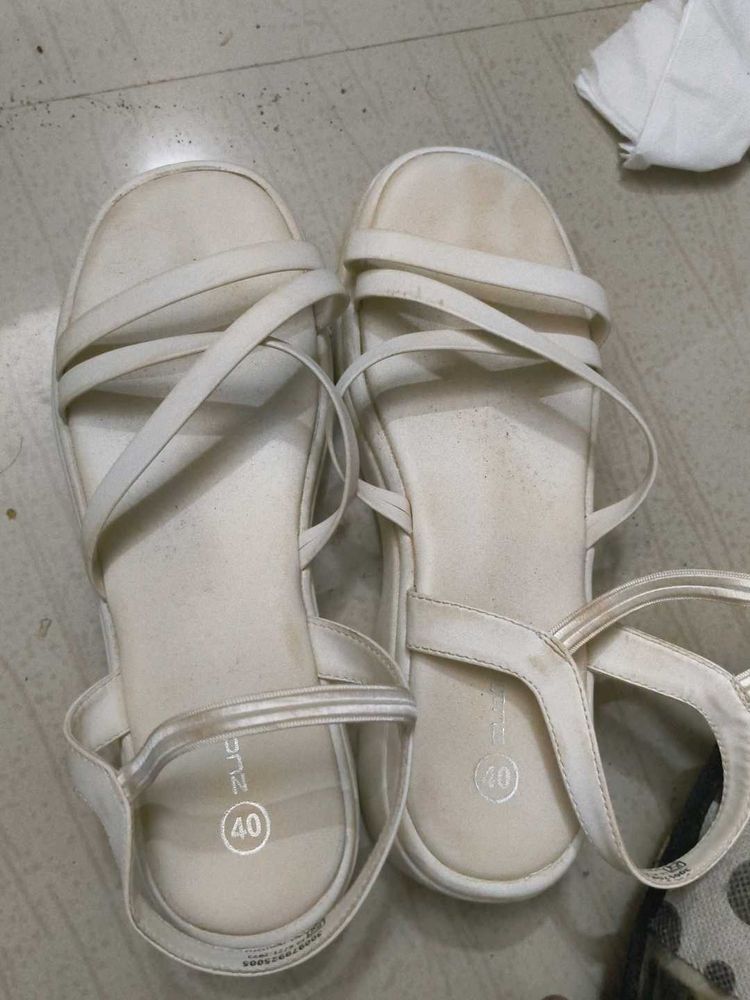 Zudio Sandal