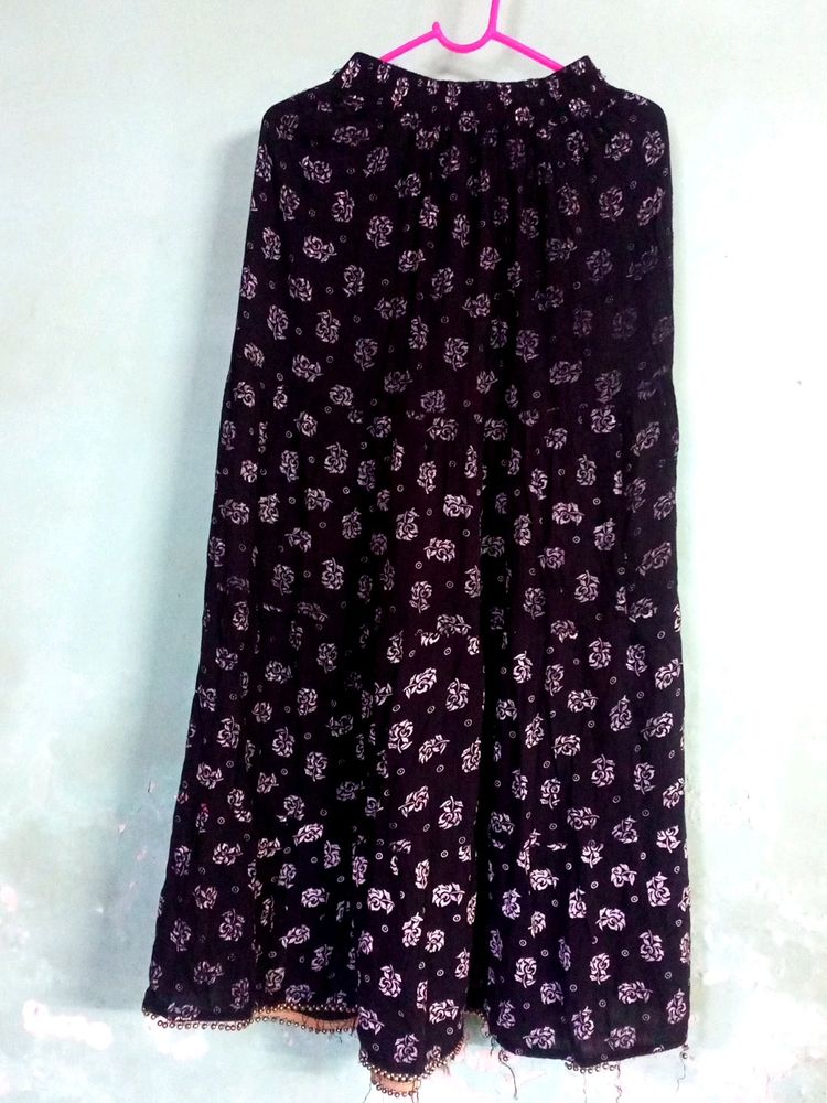 Skirt And Free Gift 🎁🎁