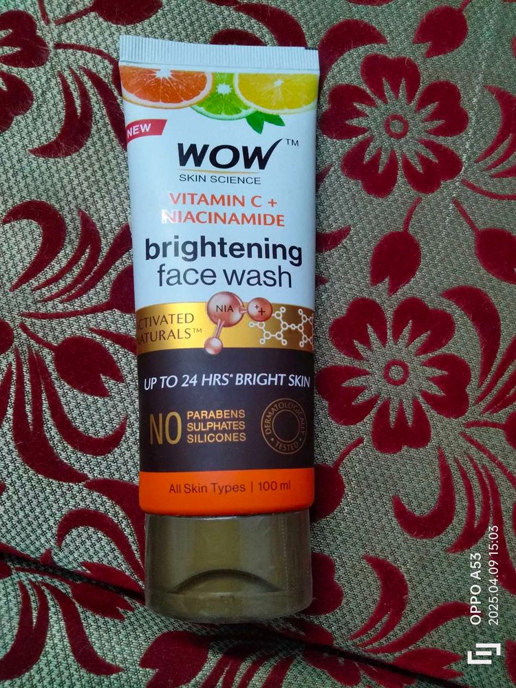 WOW Skin Science Vitamin C Brightening Face Wash