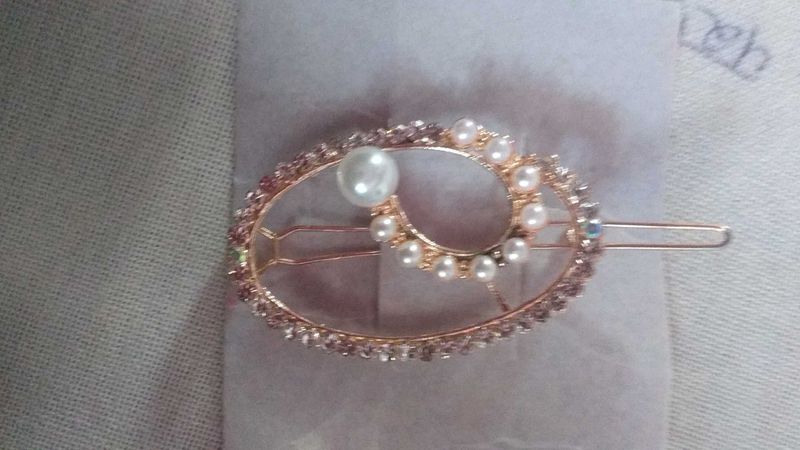 Pearl Hair Clip