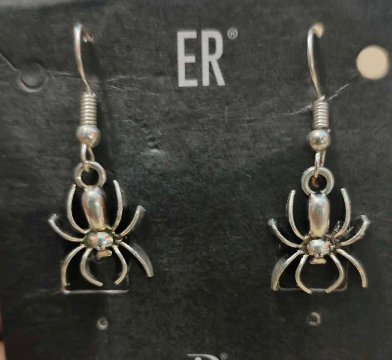 Earings