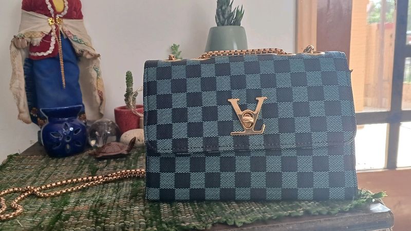 Sling Bag