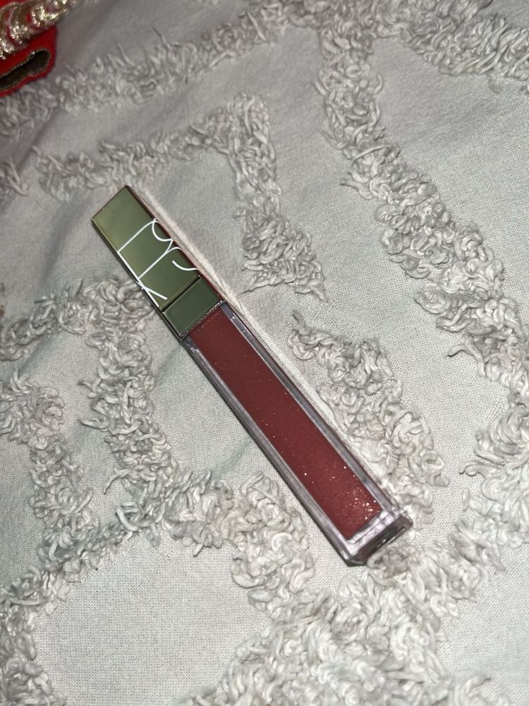 Nars lip gloss in the shade unbroken