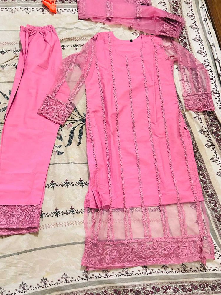 Pink Embroidered Kurta Set 3 Pcs