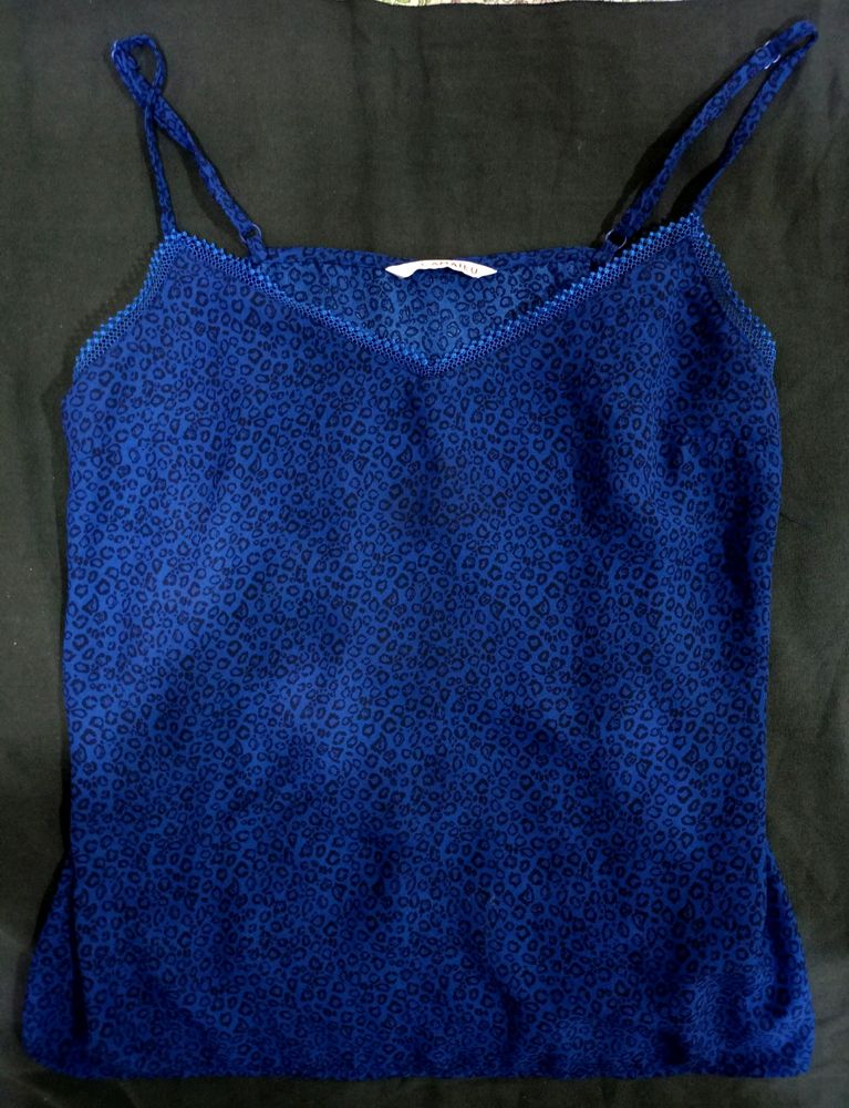 Blue One Strip Crop Top For Girls!