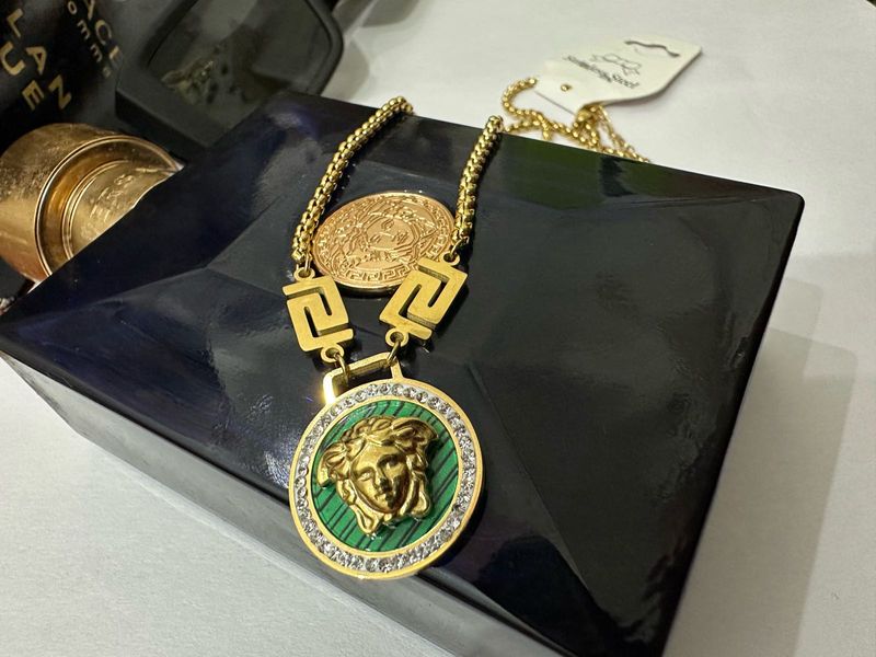 Versace 18k Gold Plated 😍