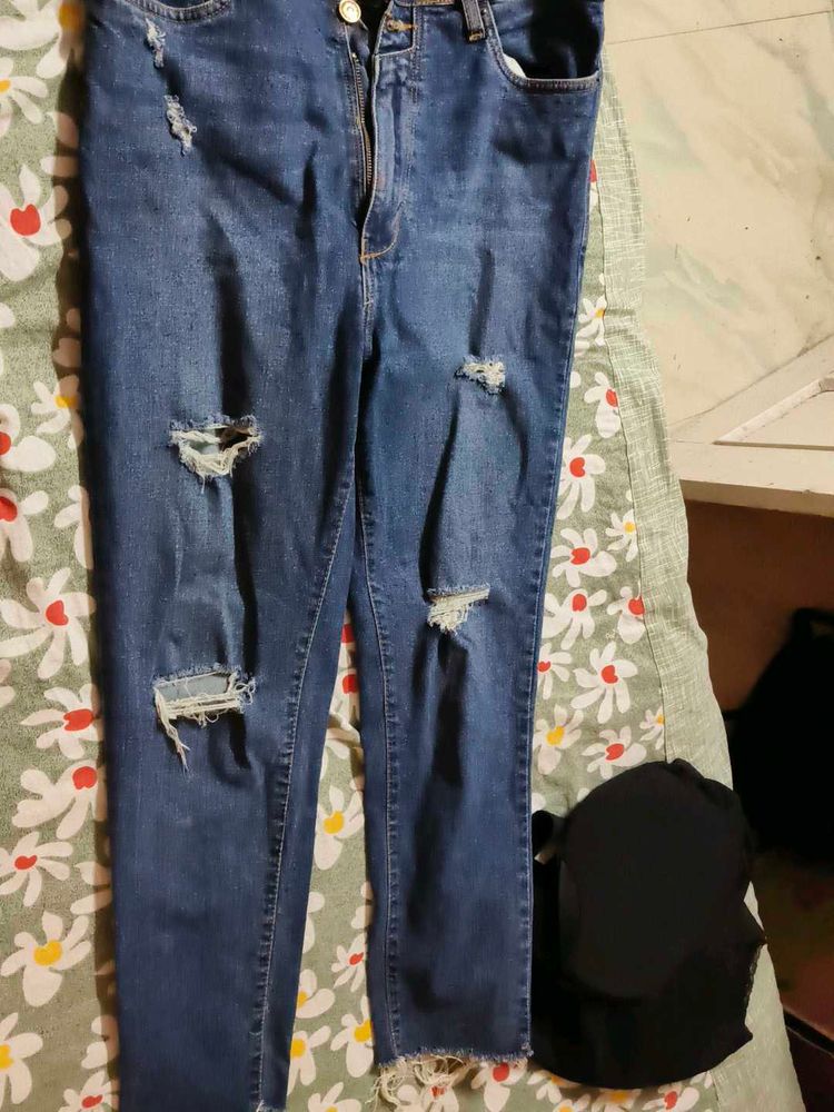 Skinny Ripped Jeans