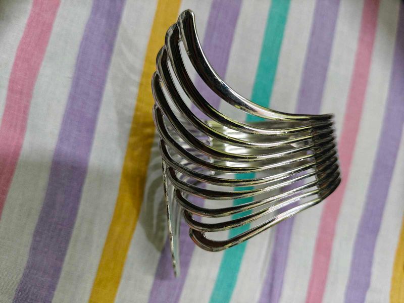 Silver Tone Bangle