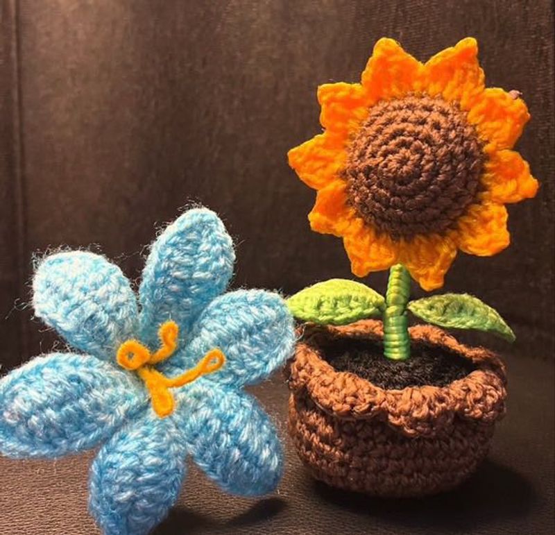 Handmade Crochet Flowers - Sunflower &amp; Blue Lilly