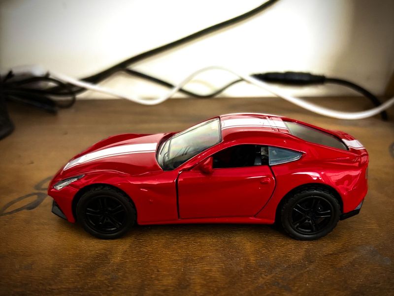 Ferrari F12 1:32 scale Model Die Cast Car.