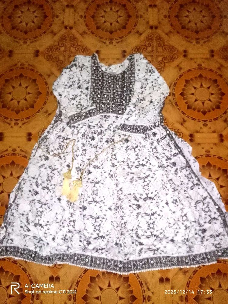 Elegant Floral Print Kurta