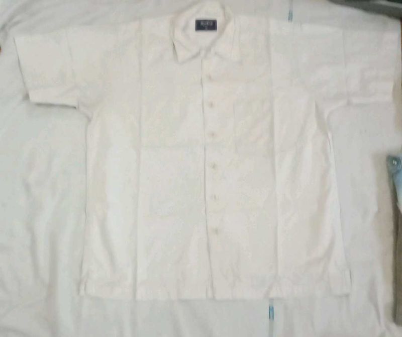 Vintage White Short Sleeve Button-Down