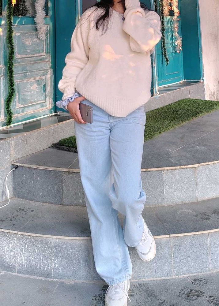 ice blue straight fit jeans for women