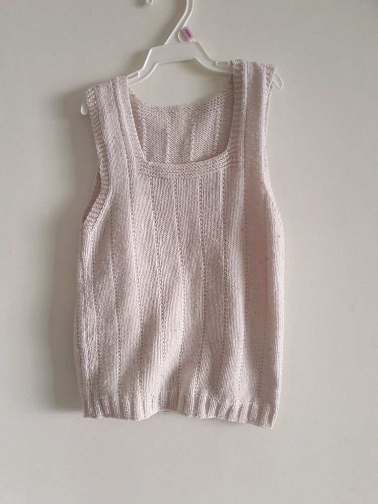 Sweater Sleeveless( Handmade)