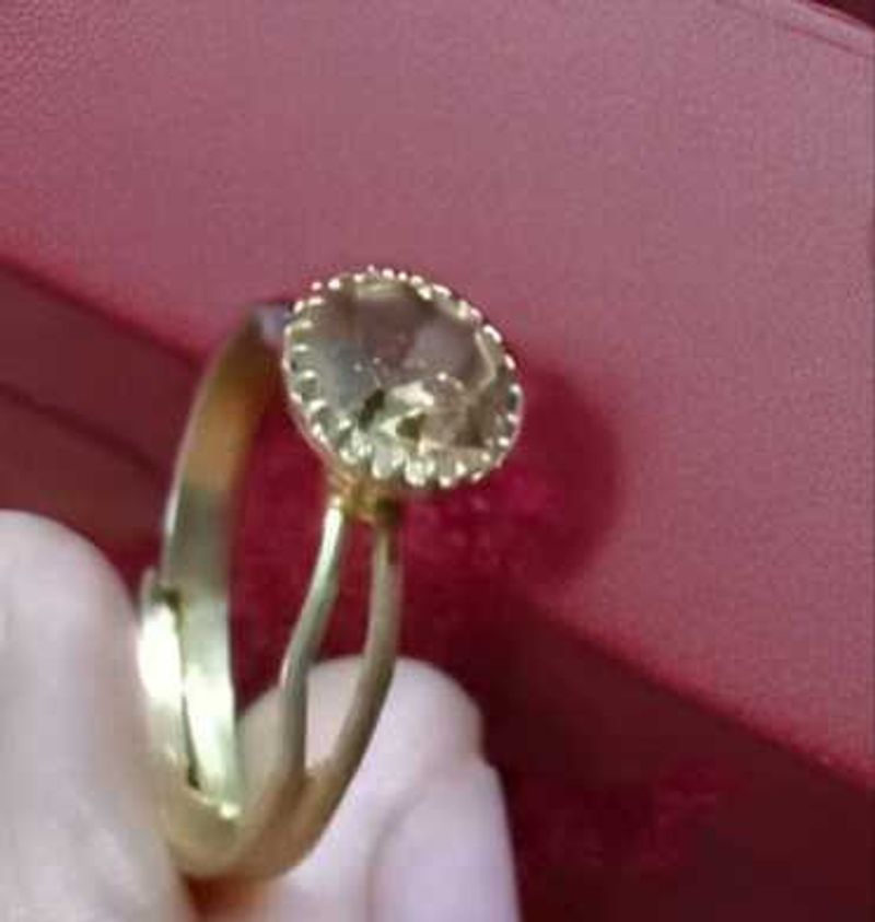 Elegant Gold Ring