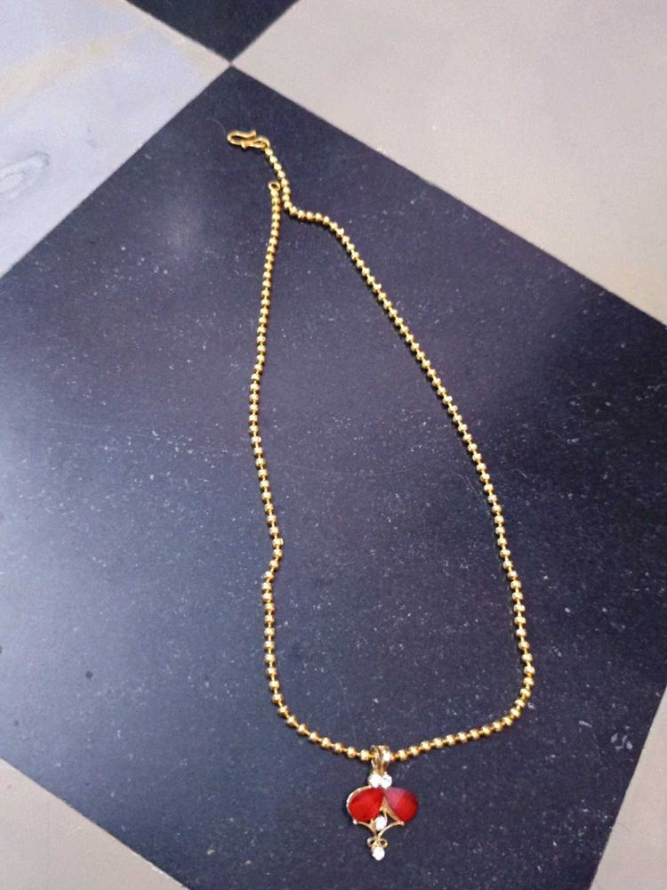 Chain With 3 Pendent