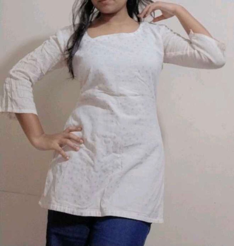 Kurti With Small Yellow Polka Dots