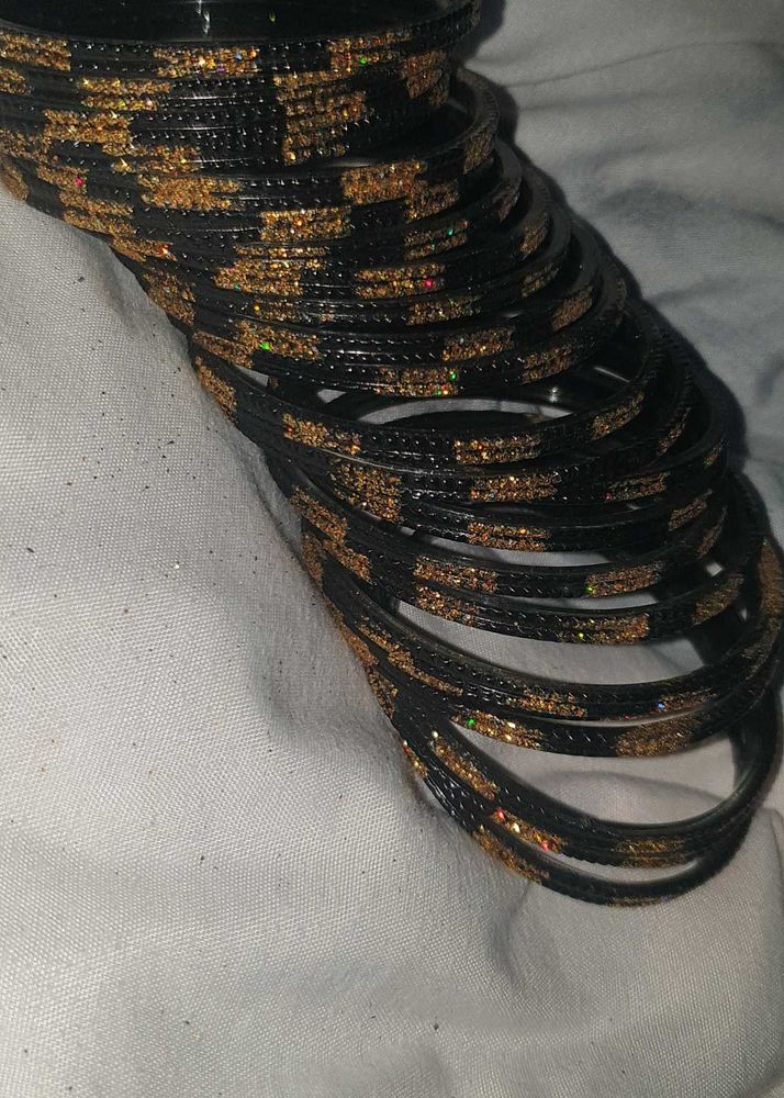 Black &amp; Gold Bangle Set