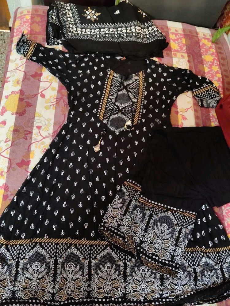 Elegant Black Kurta Set