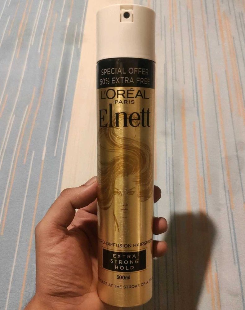 L&#39;Oreal Elnett Hairspray (sprayed 2 times)