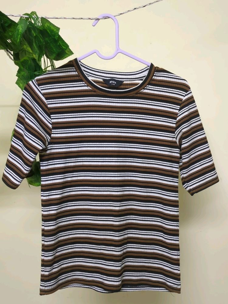 Brown And White Ribbed Top